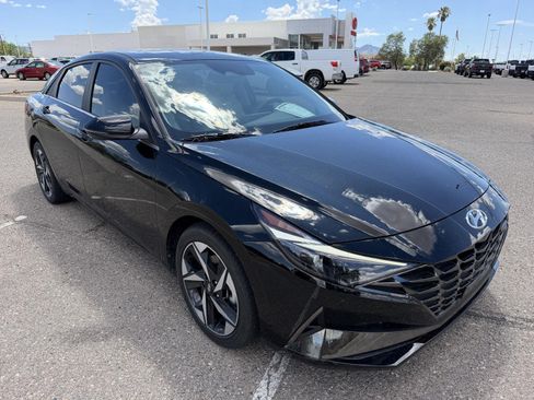 Used 2023 Hyundai Elantra Limited FWD image 7