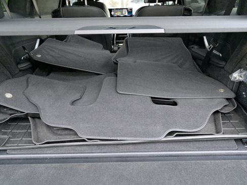 Used 2025 BMW ALPINA XB7 ALPINA XB7 image 46