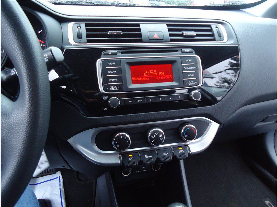 Used 2016 Kia Rio LX FWD image 22