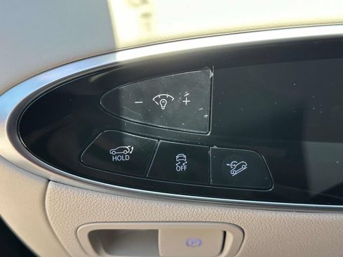 New 2026 Genesis GV70 2.5T Advanced AWD/4WD image 31