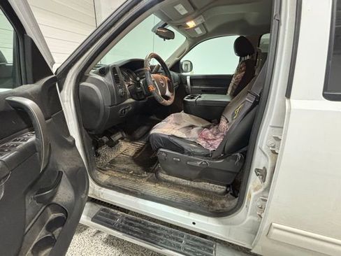 Used 2013 GMC Sierra 2500 SLE w/ SLE Preferred Package image 12