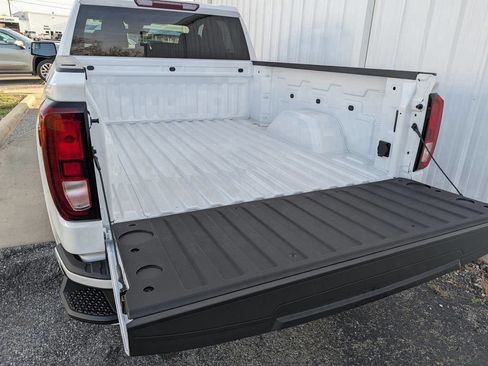New 2026 GMC Sierra 1500 Elevation AWD/4WD image 25