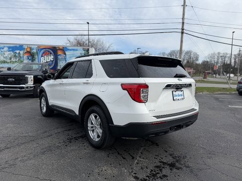Certified 2023 Ford Explorer XLT w/ Class IV Trailer Tow Package image 4