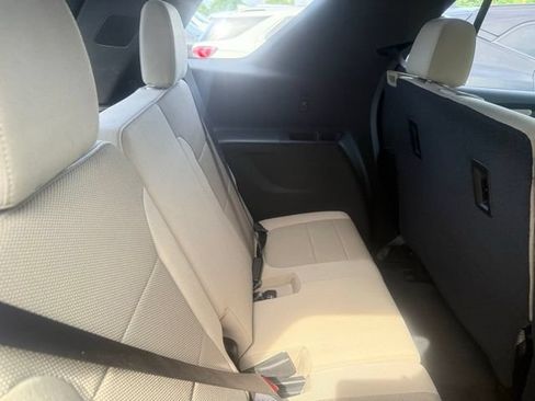 Used 2023 Chevrolet Traverse LS w/ Safety Package FWD image 6