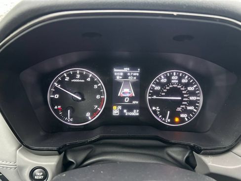 Used 2023 Subaru Outback Premium AWD/4WD image 8