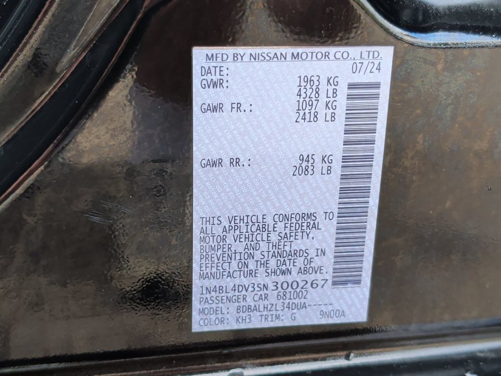 Used 2025 Nissan Altima 2.5 SV FWD image 40