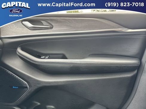 Used 2024 Jeep Grand Cherokee L Overland w/ Trailer Tow Package image 28