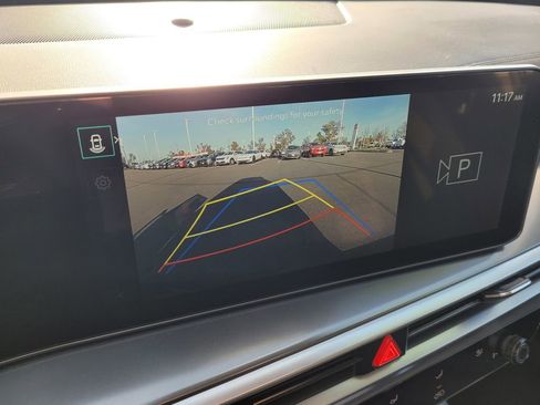 Used 2026 Kia Sorento LX image 13