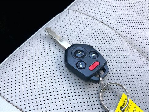 Used 2014 Subaru Outback 2.5i Limited image 12