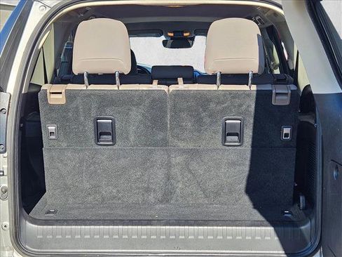 Used 2021 Lexus GX 460 Premium w/ Premium Package image 6