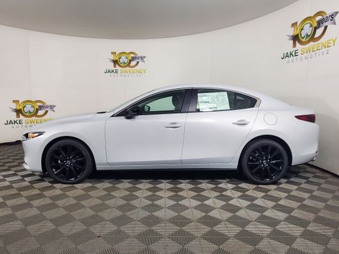 Used 2025 MAZDA MAZDA3 s image 5