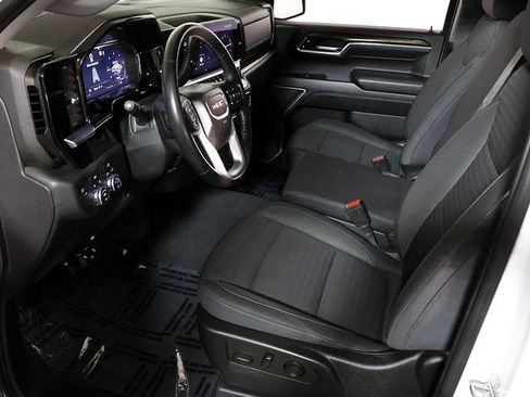 Used 2022 GMC Sierra 1500 Elevation w/ LPO, Elevation Black Package AWD/4WD image 15