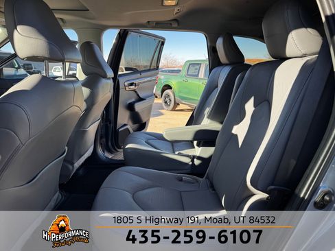Used 2023 Toyota Highlander Limited image 44