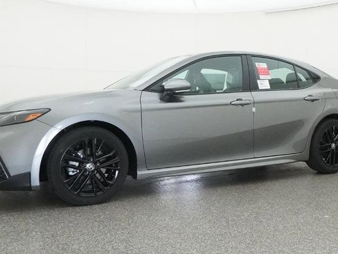 New 2026 Toyota Camry SE FWD image 21