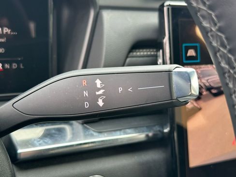 Used 2026 GMC Terrain Elevation image 25