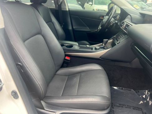 Used 2019 Lexus IS 300 w/ Premium Package RWD image 16