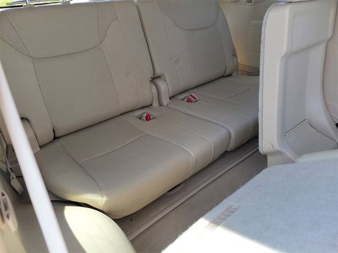 Used 2017 Lexus LX 570 4WD image 29