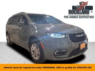 Used 2022 Chrysler Pacifica Touring-L video 1