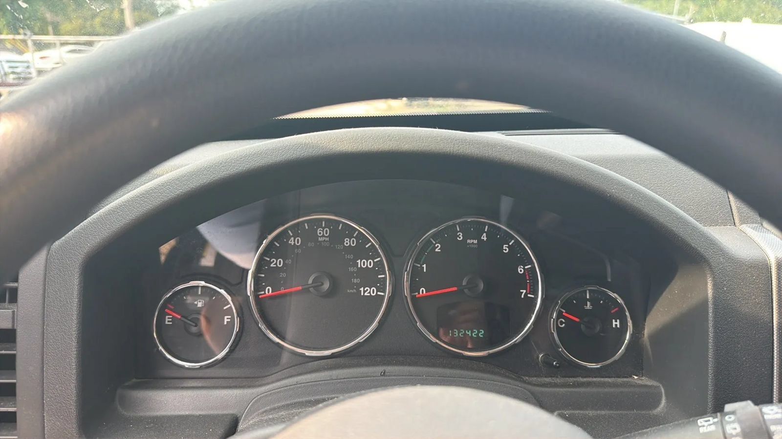 Used 2011 Jeep Liberty Sport AWD/4WD image 11