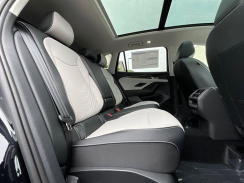 New 2026 Volkswagen Tiguan SE AWD/4WD image 14