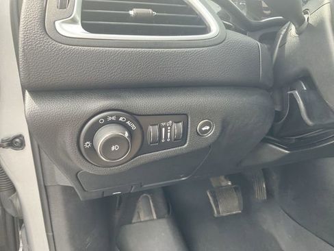 Used 2015 Chrysler 200 C w/ Navigation & Sound Group I image 17