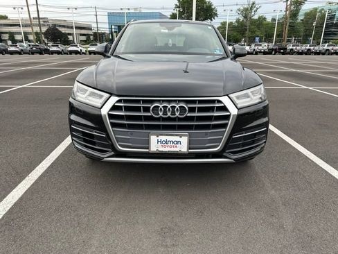 Used 2018 Audi Q5 2.0T Premium Plus w/ Premium Plus Package AWD/4WD image 2