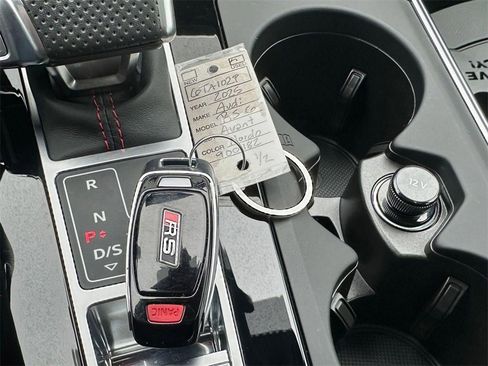 Used 2025 Audi RS 6 performance image 32