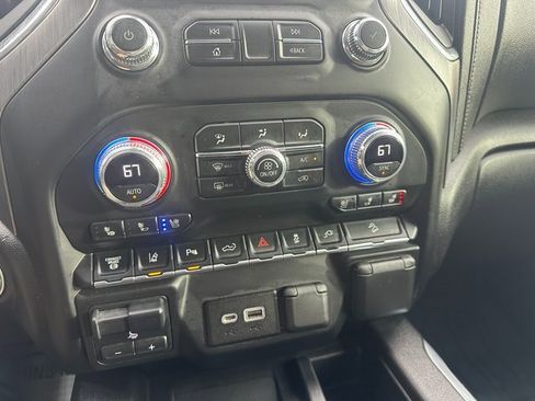 Used 2020 GMC Sierra 3500 Denali image 37