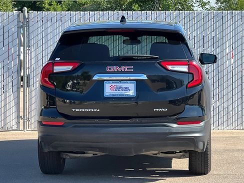 Used 2024 GMC Terrain SLE AWD/4WD image 5