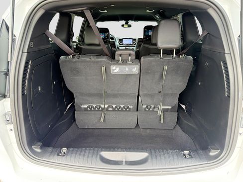 Used 2021 Chrysler Pacifica Touring-L w/ Uconnect Theater Family Group image 12