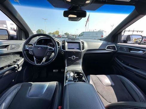 Used 2020 Ford Edge ST w/ Cold Weather Package image 13