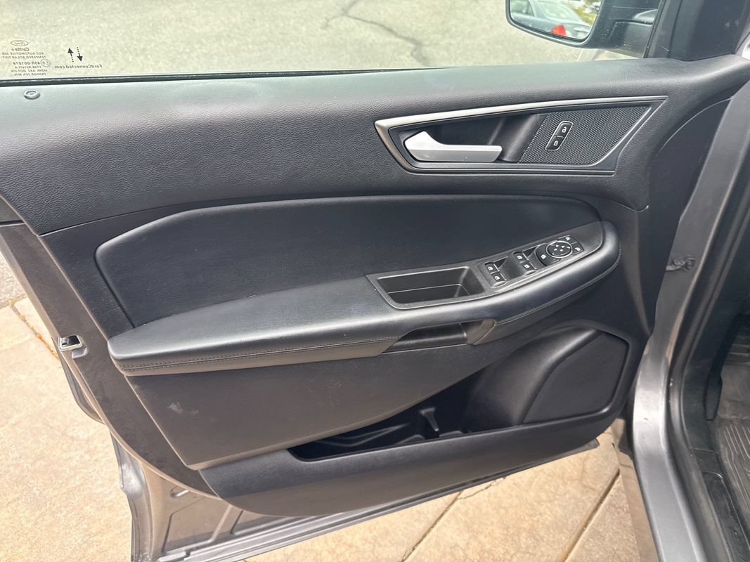 Used 2021 Ford Edge SE AWD/4WD image 25