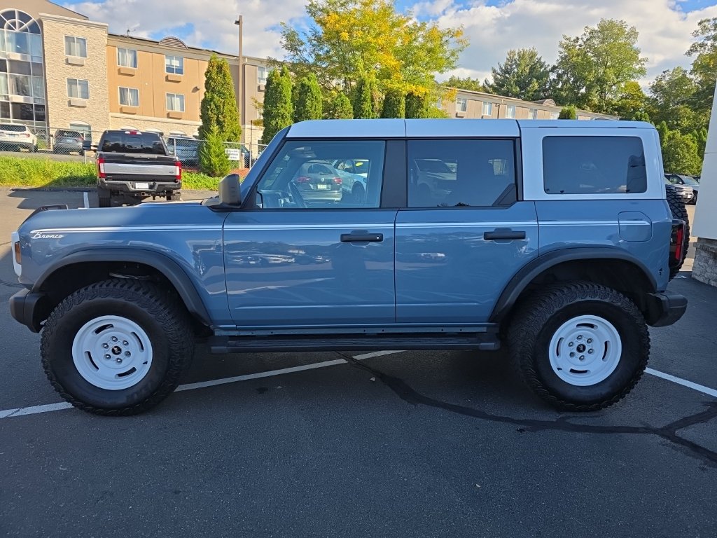 Used 2024 Ford Bronco Heritage Edition AWD/4WD image 6