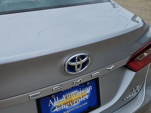 Used 2022 Toyota Camry LE FWD image 11