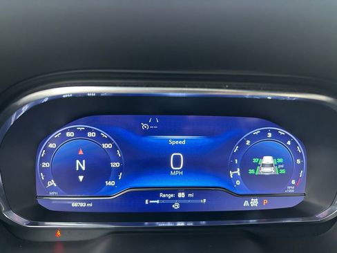 Used 2024 Chevrolet Suburban LT image 13