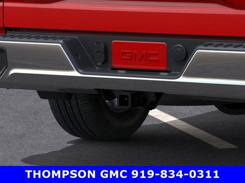 New 2025 GMC Sierra 1500 SLE w/ Preferred Package image 14