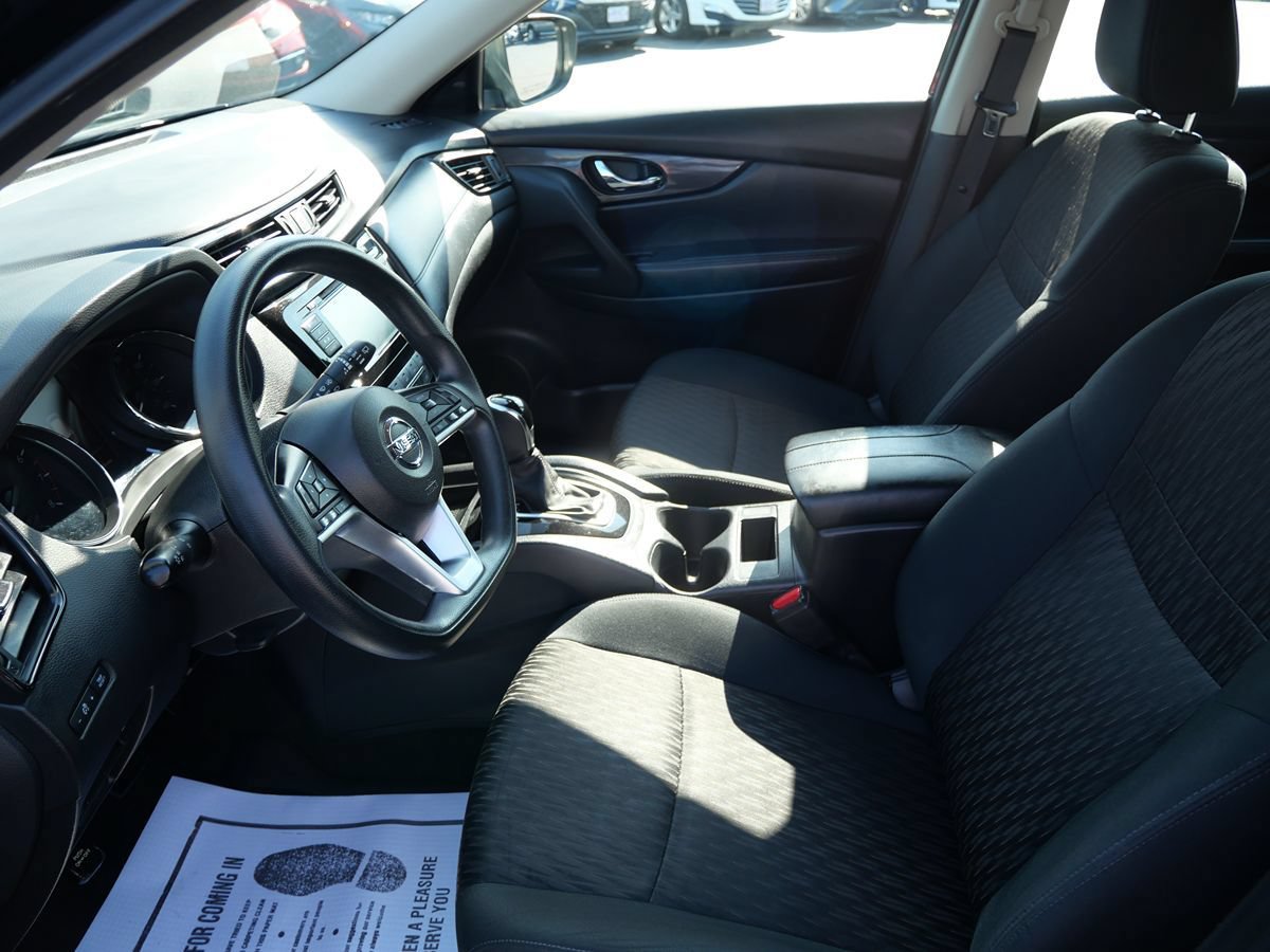 Used 2018 Nissan Rogue S AWD/4WD image 10