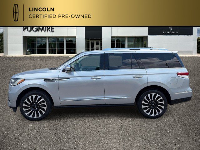 Certified 2024 Lincoln Navigator Black Label AWD/4WD image 3
