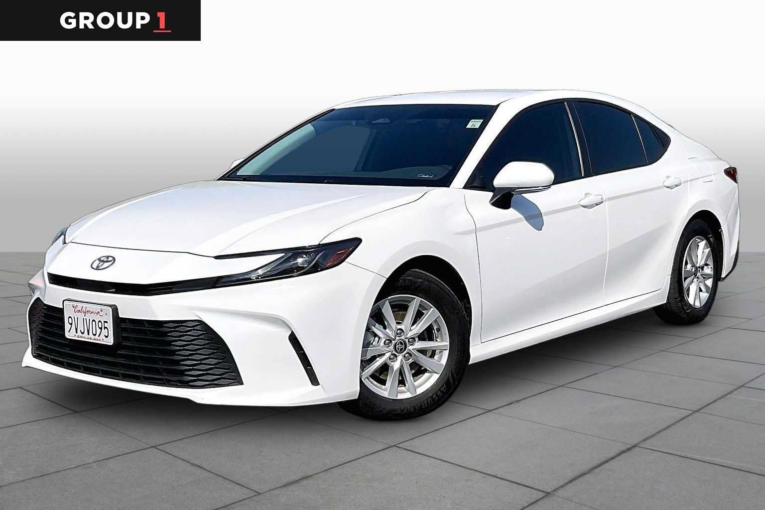 Used 2025 Toyota Camry LE FWD image 1