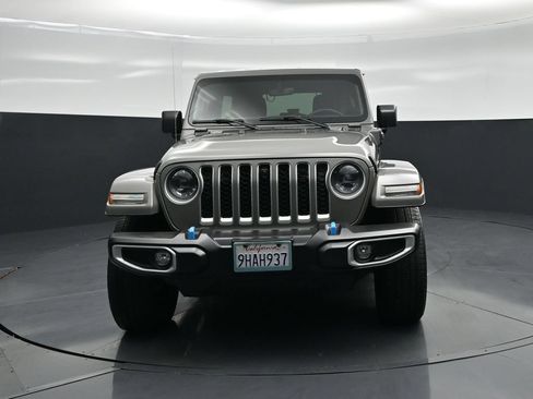 Used 2023 Jeep Wrangler Unlimited Sahara w/ Cold Weather Group AWD/4WD image 20