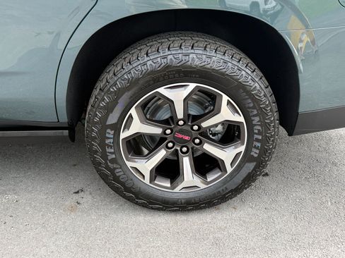 New 2026 GMC Yukon AT4 Ultimate w/ LPO, Floor Liner Package AWD/4WD image 10