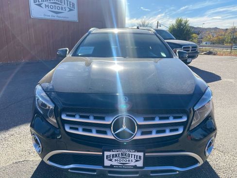 Used 2019 Mercedes-Benz GLA 250 4MATIC image 2