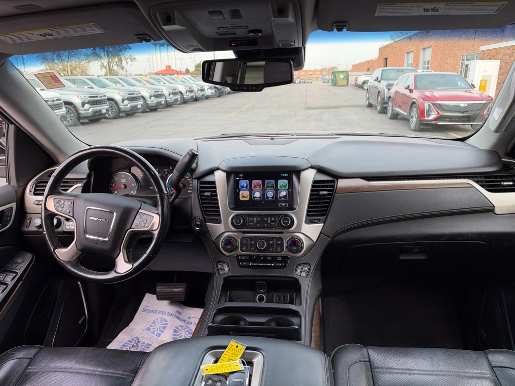 Used 2020 GMC Yukon Denali w/ Denali Ultimate Package AWD/4WD image 16