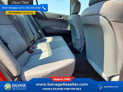 Used 2011 Mitsubishi Galant image 13