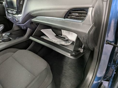 Used 2023 Chevrolet Traverse LT w/ LPO, Floor Liner Package AWD/4WD image 32