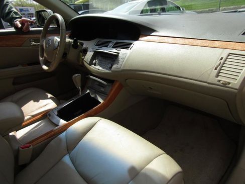 Used 2006 Toyota Avalon Limited image 33