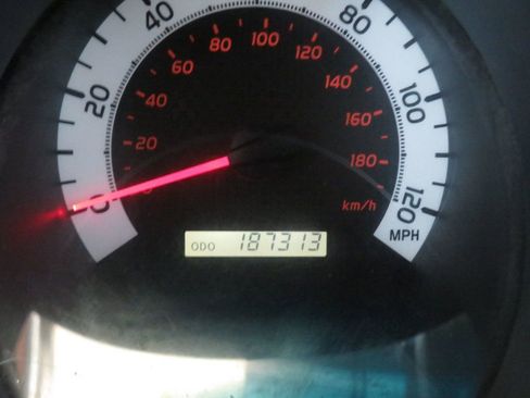 Used 2015 Toyota Tacoma PreRunner w/ TRD Off-Road Package image 42