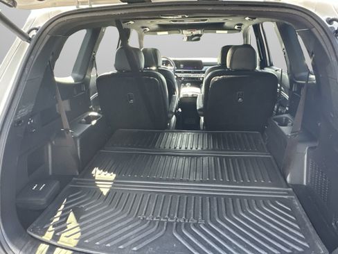 Used 2025 Kia Telluride EX X-Line AWD/4WD image 18