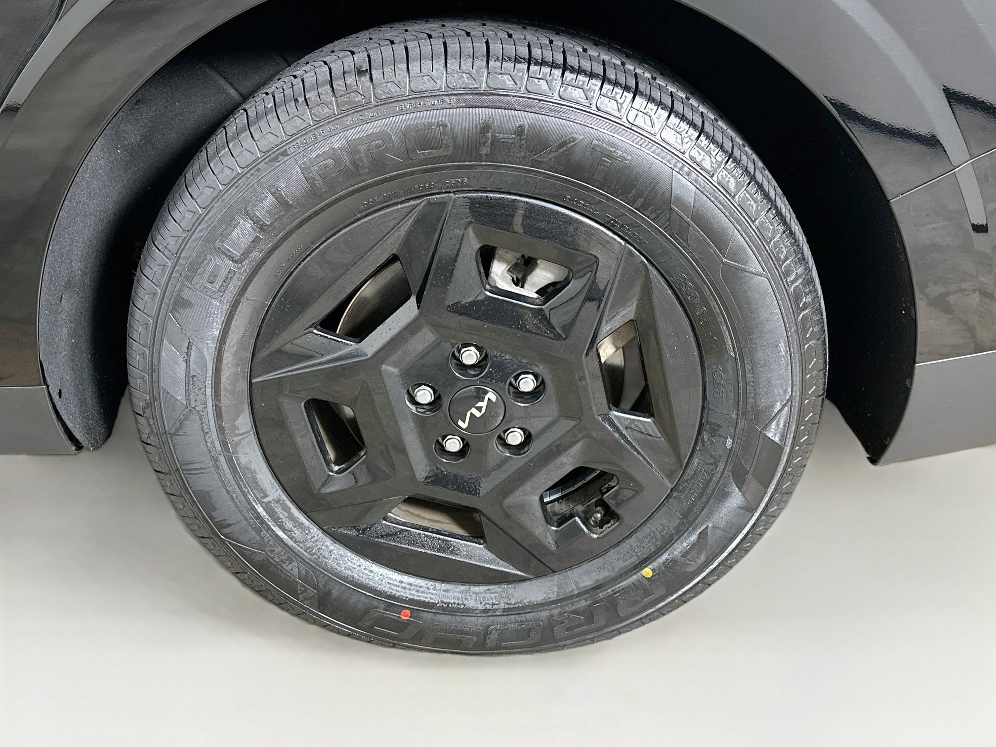 Used 2026 Kia Carnival FWD image 11