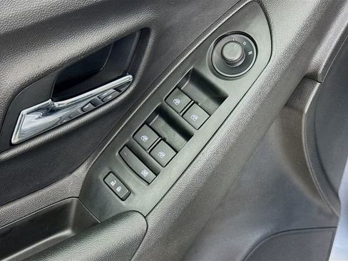 Used 2020 Chevrolet Trax LT w/ Driver Confidence Package image 19